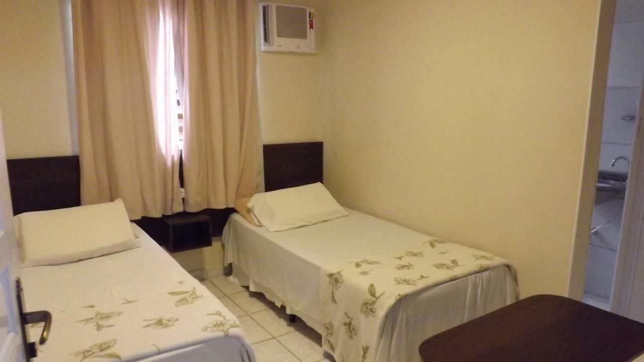 Hotel Calixtro 雷吉斯特鲁 外观 照片